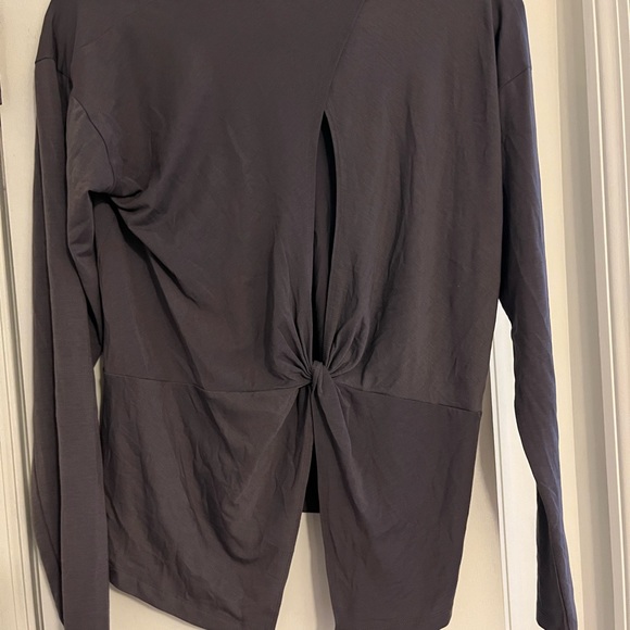 Athleta Long Sleeve Knot Back - Picture 1 of 3